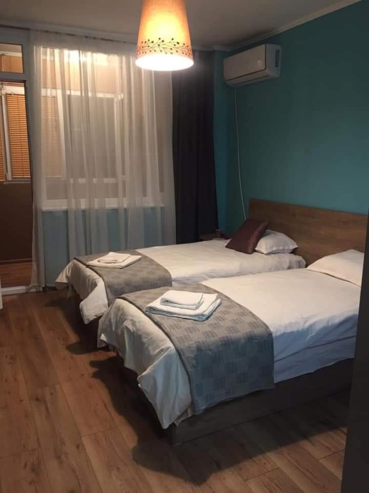 Center Apartment Shumen Bagian luar foto